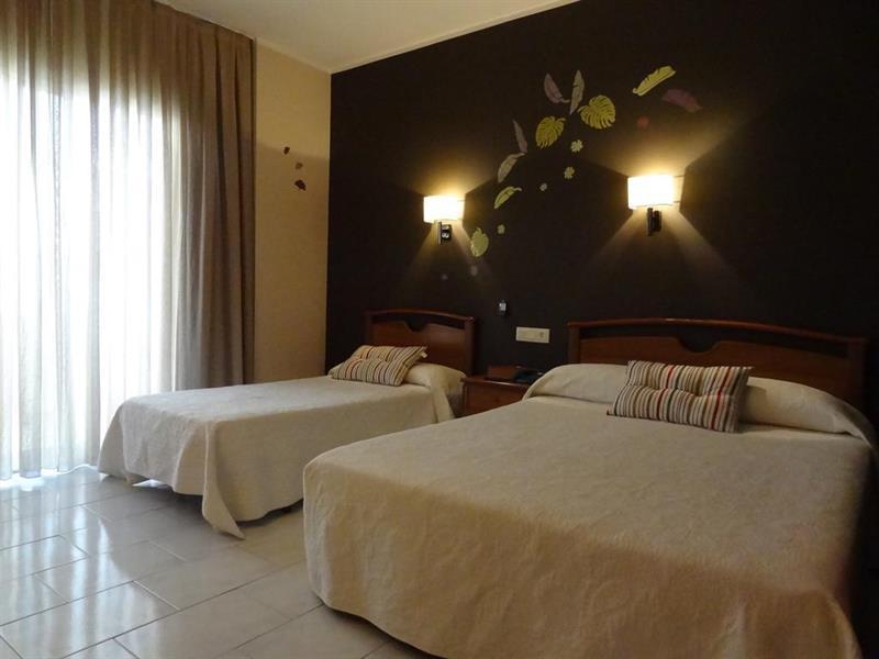 Hotel Restaurant Llansola Sant Carlos de la Ràpita 外观 照片