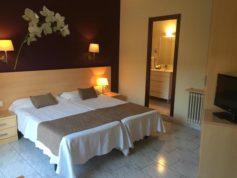 Hotel Restaurant Llansola Sant Carlos de la Ràpita 外观 照片