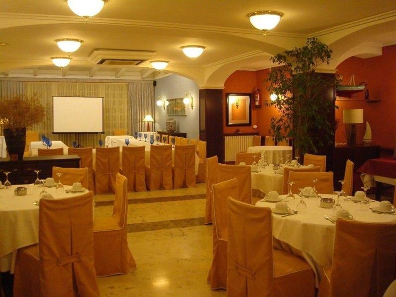 Hotel Restaurant Llansola Sant Carlos de la Ràpita 外观 照片
